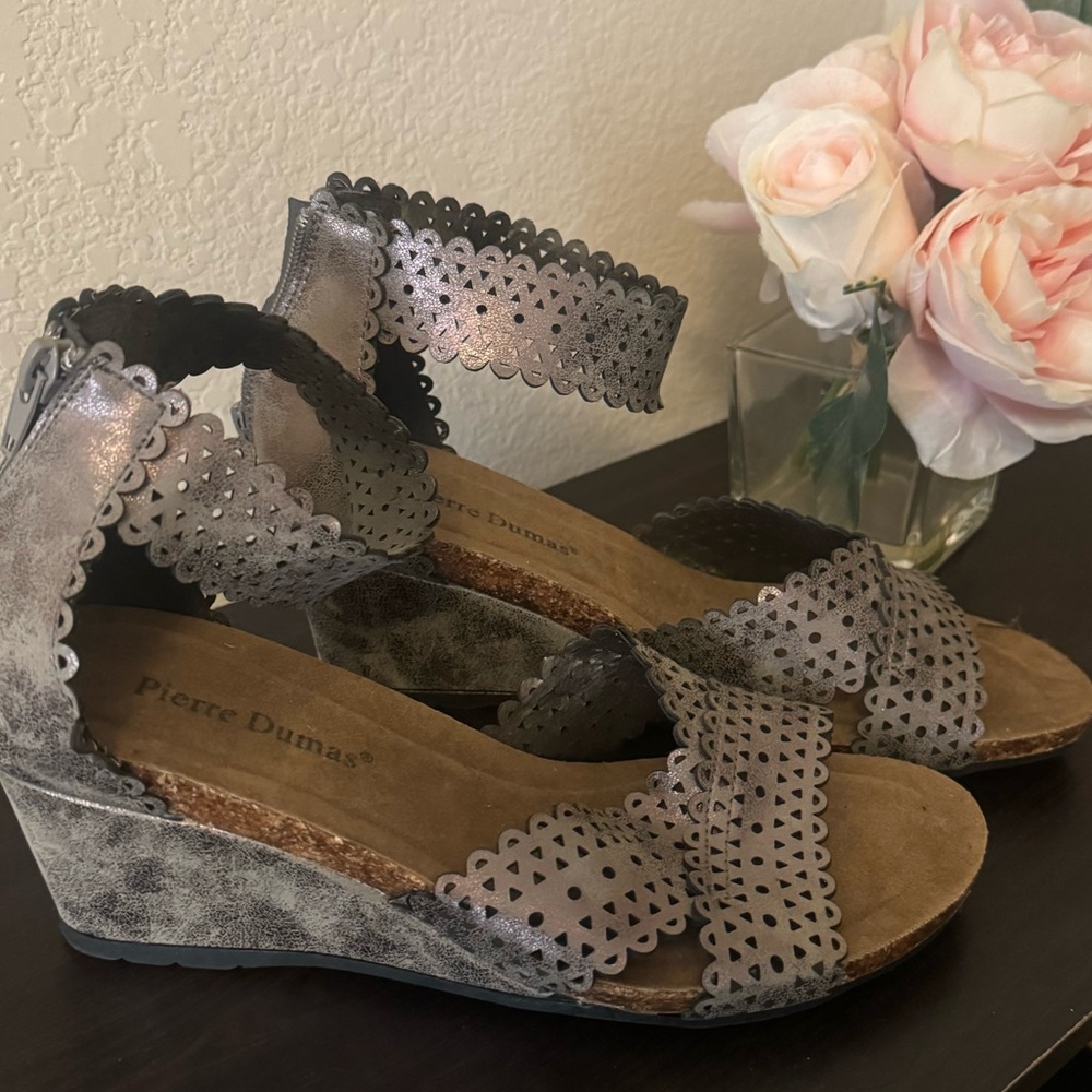 Pierre Dumas Wedge